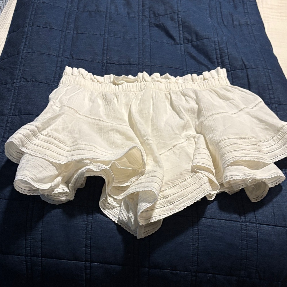Aerie Cream High Waist Ruffle Shorts/Skort Medium